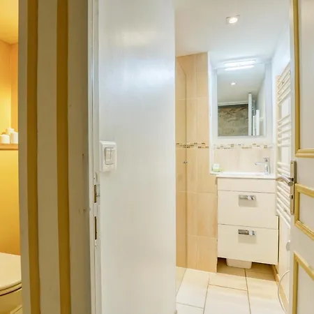 Unique Parisian Loft At The Classy St Germain *