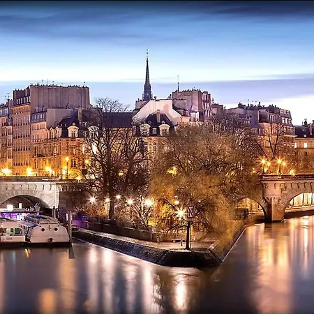 Unique Parisian Loft At The Classy St Germain Paris