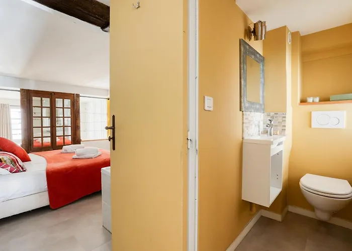 Unique Parisian Loft At The Classy St Germain
