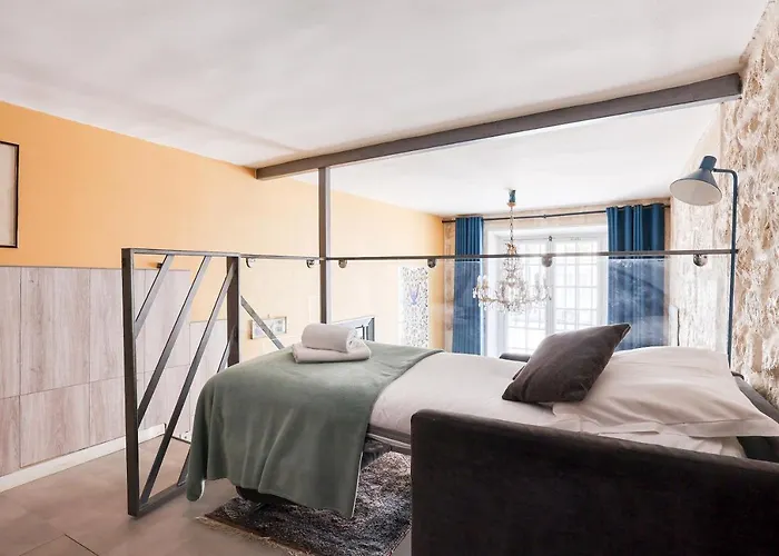 Unique Parisian Loft At The Classy St Germain